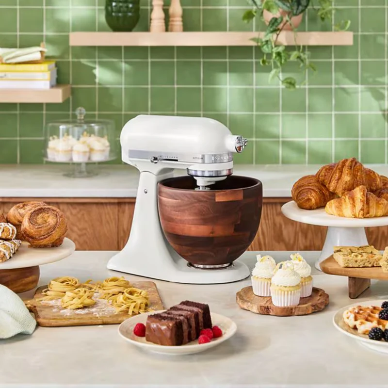 Batteur sur socle Artisan Porcelaine avec bol en noyer 5 pintes - KitchenAid
