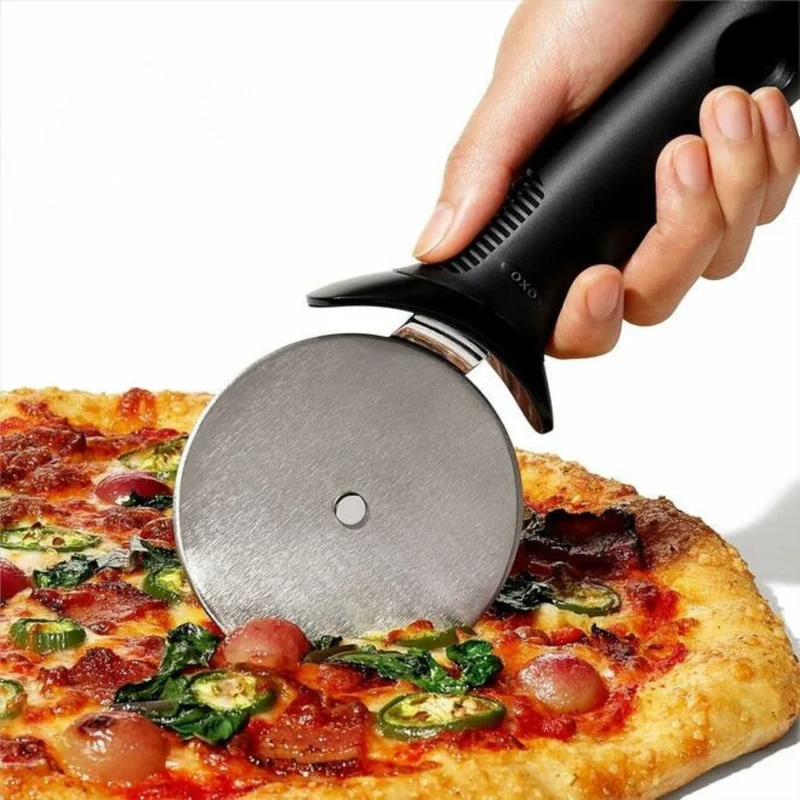 Roulette à pizza en acier inoxydable 7 cm – OXO