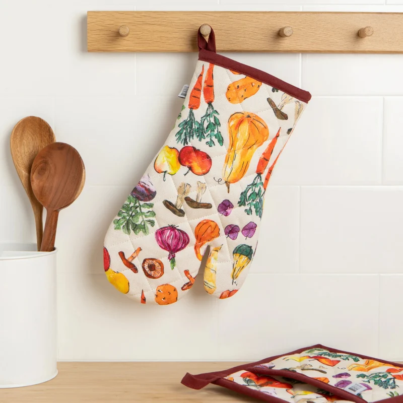 Mitaine de four en coton légumes 33 cm – Now Designs