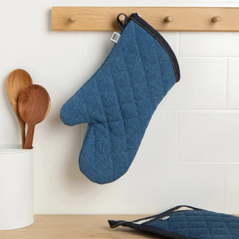 Mitaine de four en coton denim bleu 33 cm – Now Designs