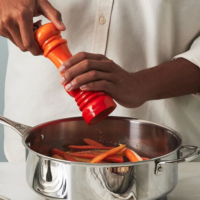 Moulin à sel Classique Volcanique 20 cm – Le Creuset