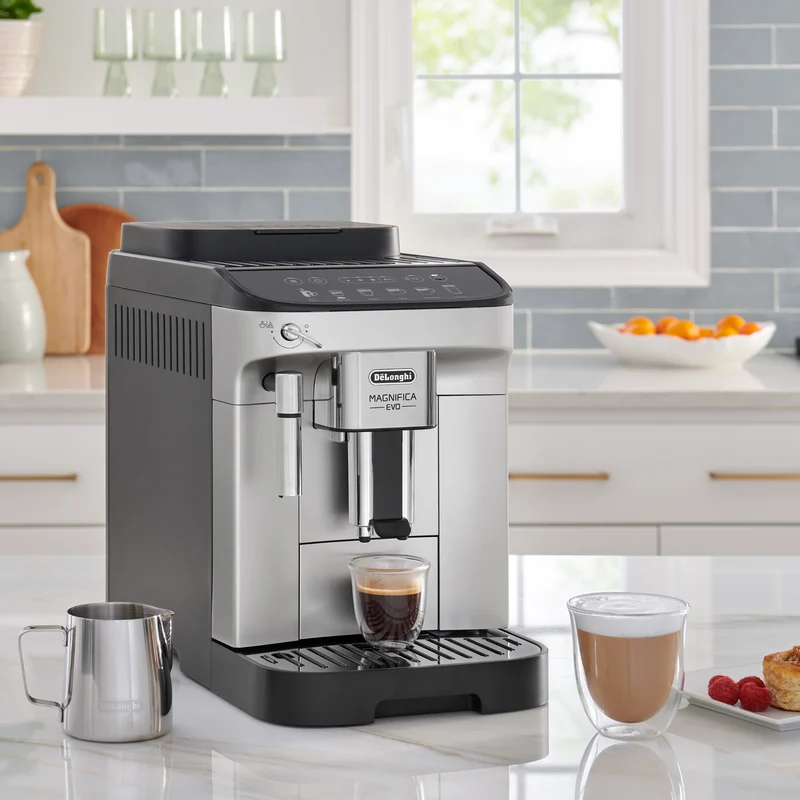Machine à café automatique Magnifica Evo avec buse - De'Longhi