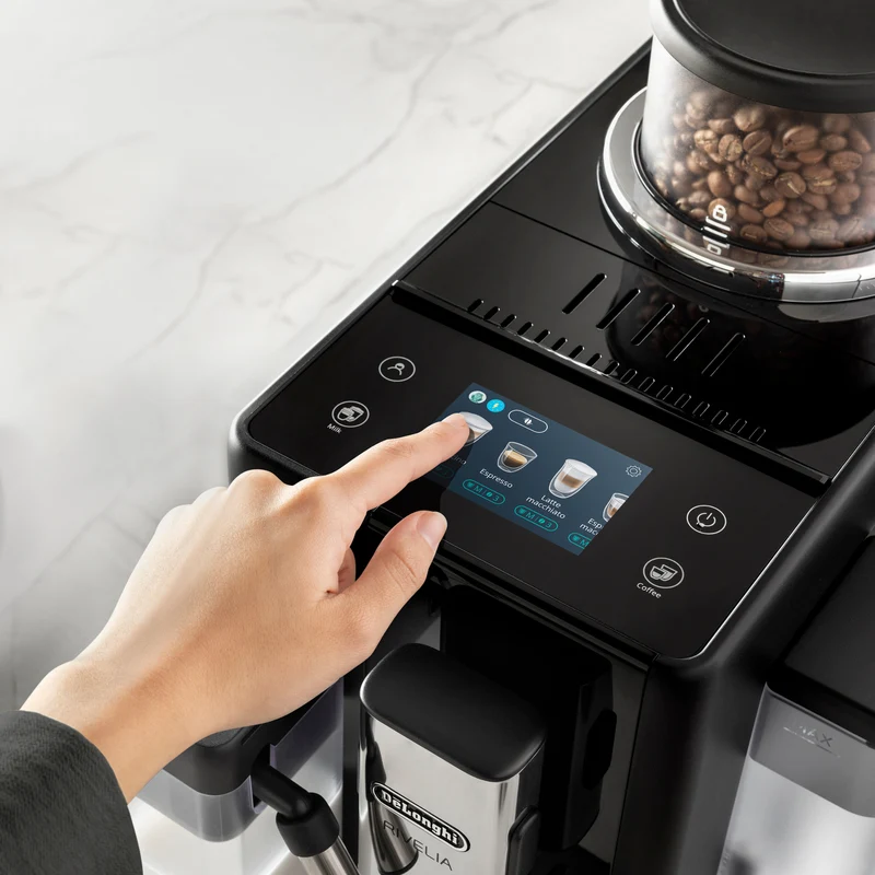 Machine à café automatique Rivelia noire onyx - De'Longhi