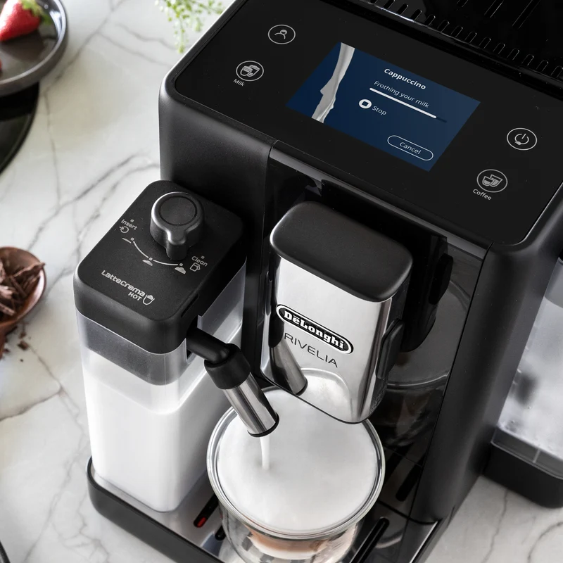 Machine à café automatique Rivelia noire onyx - De'Longhi
