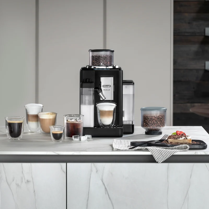 Machine à café automatique Rivelia noire onyx - De'Longhi