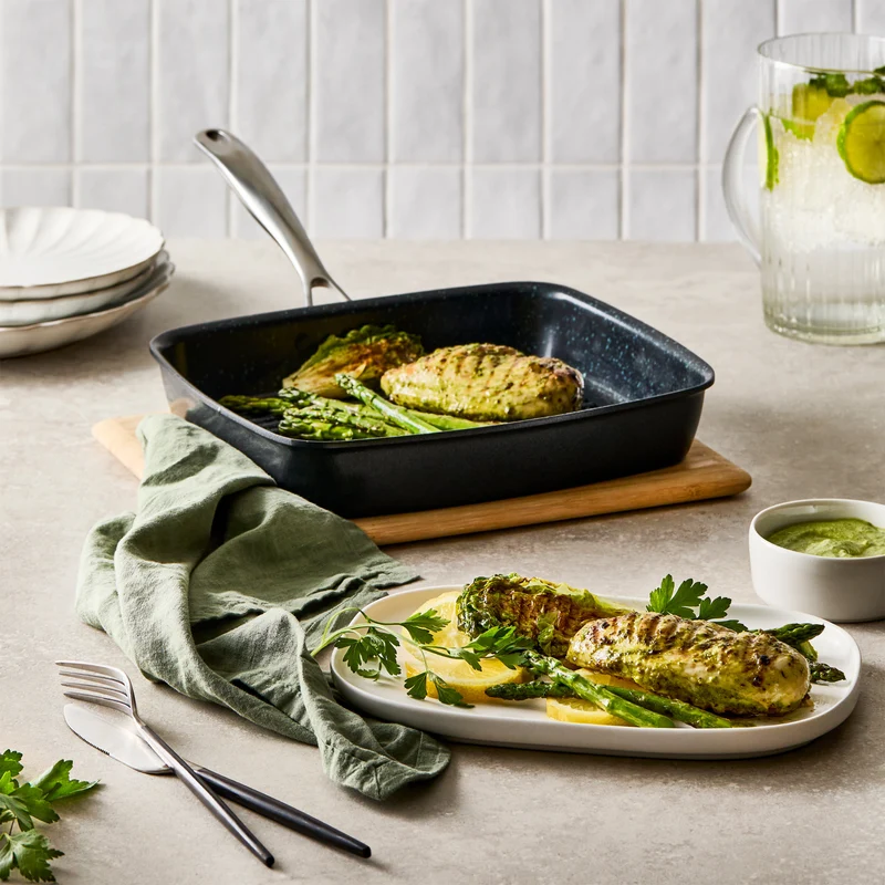 Poêle à griller en aluminium forgé GREEN STONE™ 27 cm – Cuisine::pro®