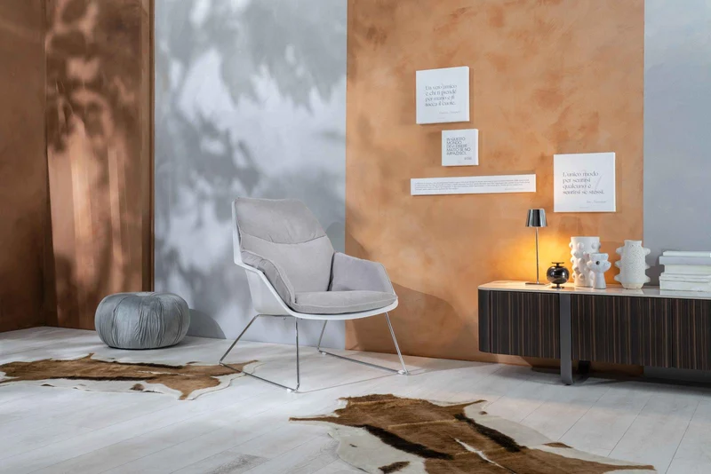 Fauteuil en polypropylène gris clair 85 cm x 74 cm H. 86 cm