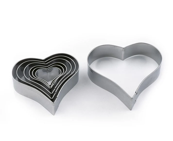 Boite découpoir inox Coeur 7 pcs