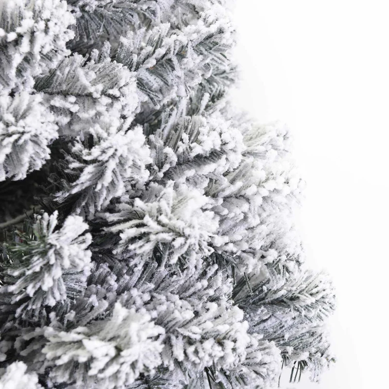 Arbre Burnaby enneigé 1124 branches vertescm ø142h240