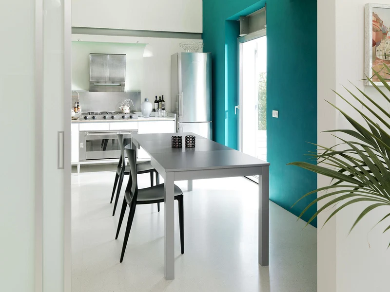 Table extensible en mélamine gris clair 130/210x80x76h cm