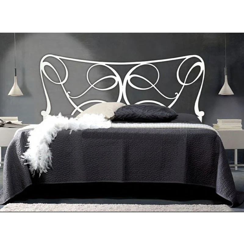 Lit double avec tête de lit en fer blanc et conteneur 170x200xh.130 cm