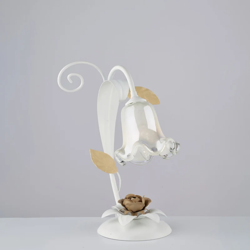 Lampe de table Shabby en fer laqué blanc 1 lumière H.34 - Ø25