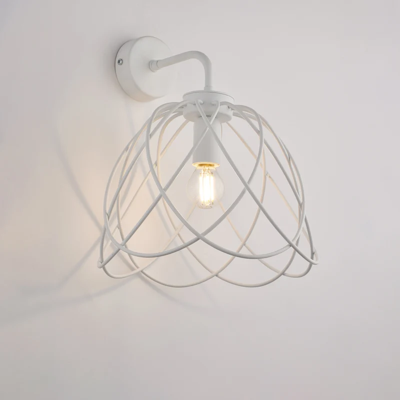 Applique en fer laqué blanc à décor effet shabby chic, 1 lumière H.31 - L.25 - D.26