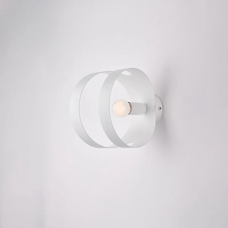Applique en fer laqué blanc avec bande découpée laser 1 lumière H.19 - L.14 - D.22