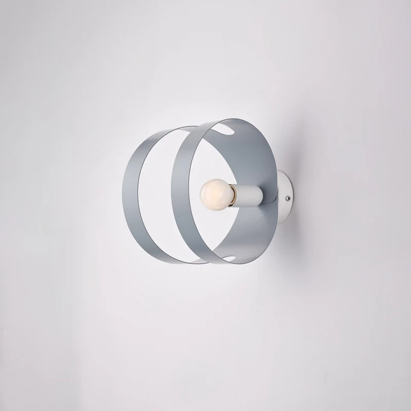 Applique en fer laqué blanc avec bande grise découpée laser 1 lumière H.19 - L.14 - P.22