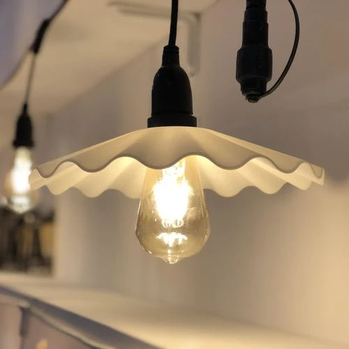 Lampe dorée E27 ST64 4W 2200°K