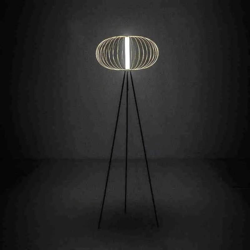 Lampadaire LED avec abat-jour en acier laiton poli 50x50xh.150 cm