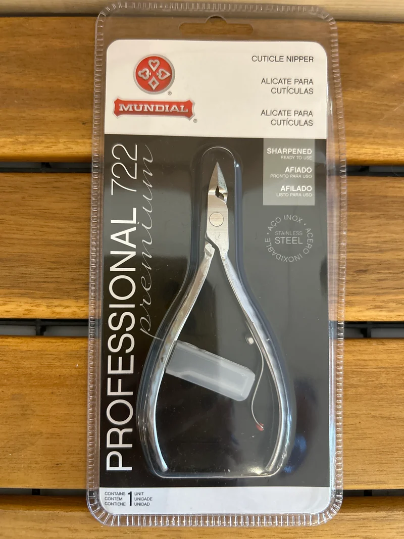Pince à cuticules professionnelle en acier inoxydable (Alicate para Cutícula Profissional 722) - MUNDIAL