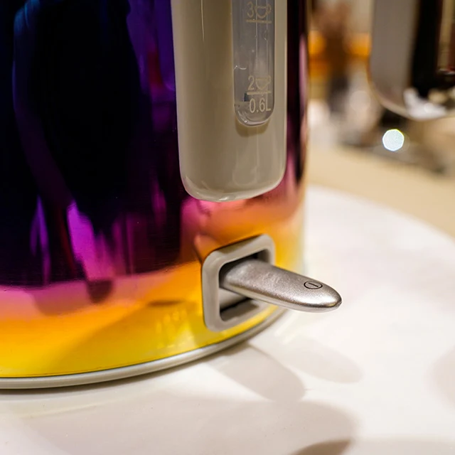 AKIS La Fête Design Wasserkocher 1,7 L