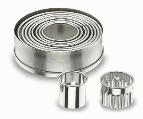 Lot de 9 emporte-pièces en inox 18/10 – Lisse ou cannelé