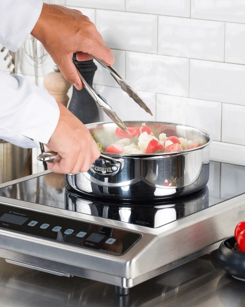 Sauteuse Inox Ultraply – Castel’Pro fixe – Cristel – Ø 24 & 28 cm