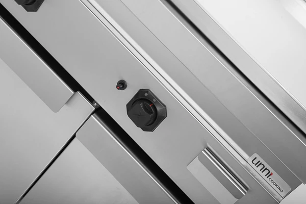 Plancha gaz triple sur meuble - plaque chromée - 19,5 kW - L 1200 x P 700 x H 850 mm - Unninox