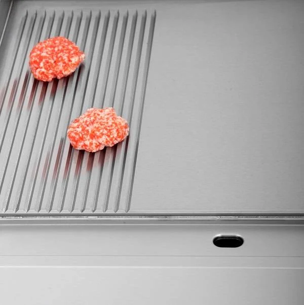 Plancha gaz 1/3 rainurée 2/3 lisse 11,5 kW - L 700 x P 650 x H 320 mm - Unninox