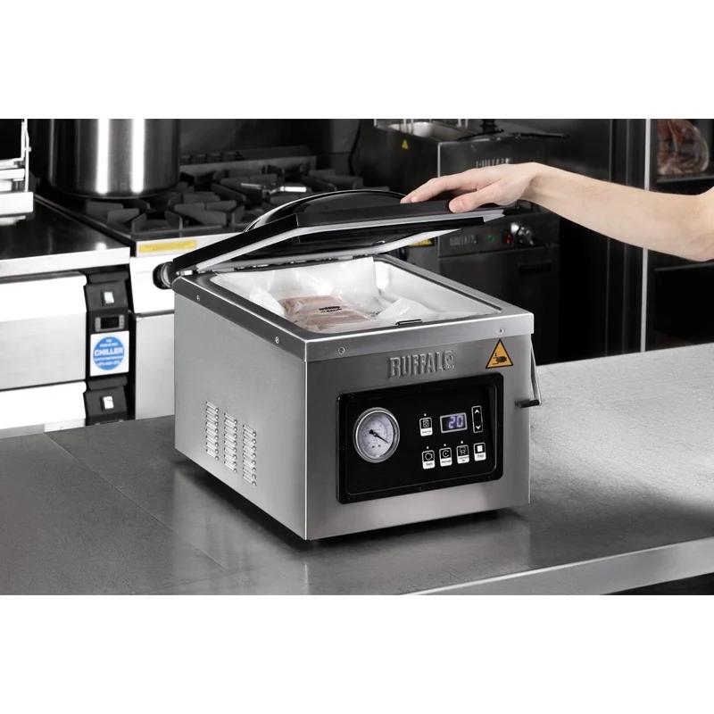 Machine de mise sous vide avec chambre et pompe à huile Buffalo 9L