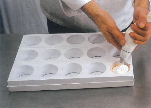 Moule plastique - plaque de 15 gâteaux