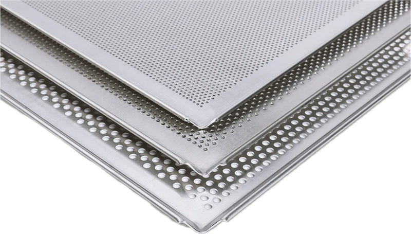 Plaque aluminium perforée (15/10e)