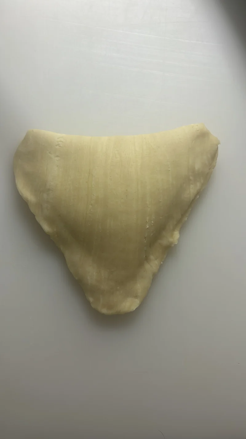 Triangle perforé h.2cm
