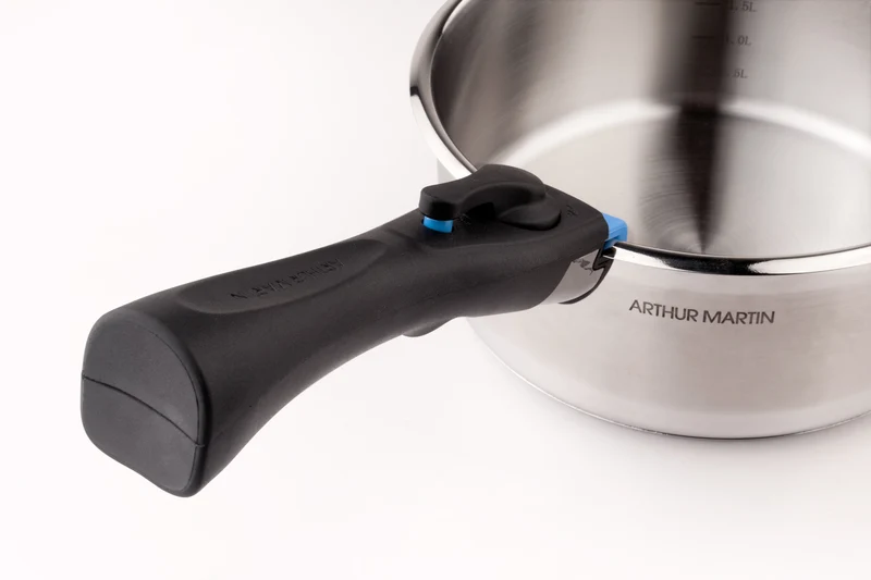 Batterie de cuisine 10 pièces tous feux dont induction acier inoxydable